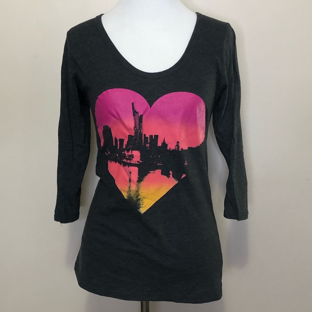 Fifth Sun Three-Quarter Sleeve City Heart Graphic Tee (M)